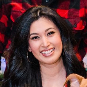 Meet your Posher, Thalia